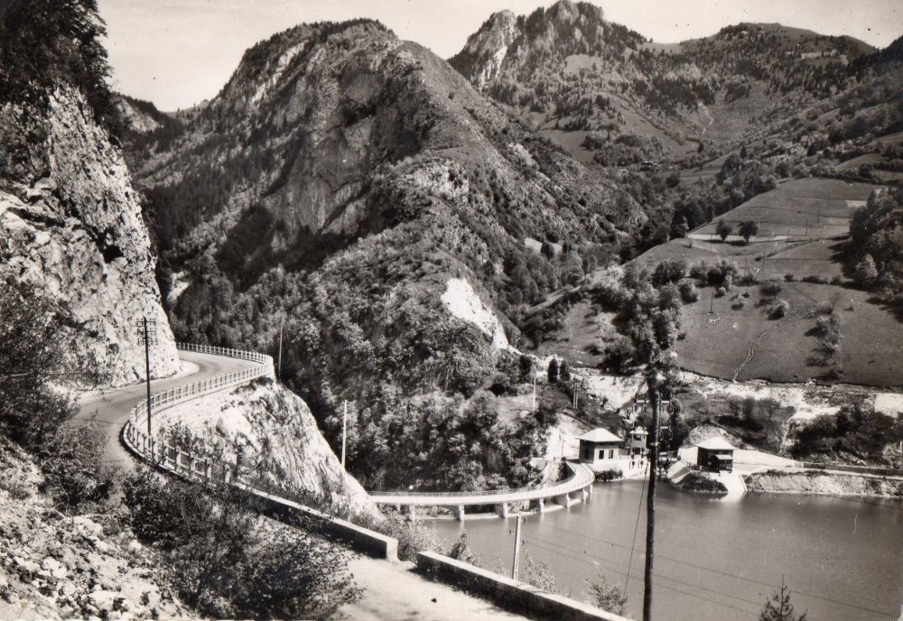 1953